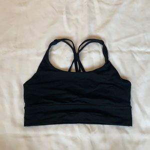 black lululemon sports bra